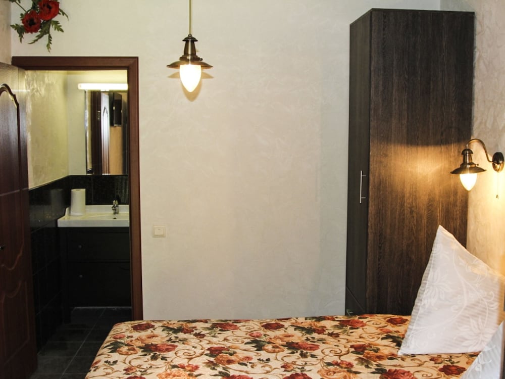 Standard Twin Room photo 3