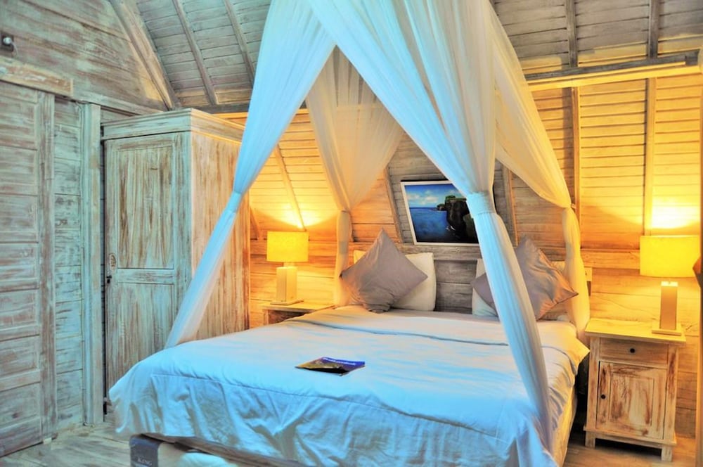 Deluxe Bungalow - Photo 2