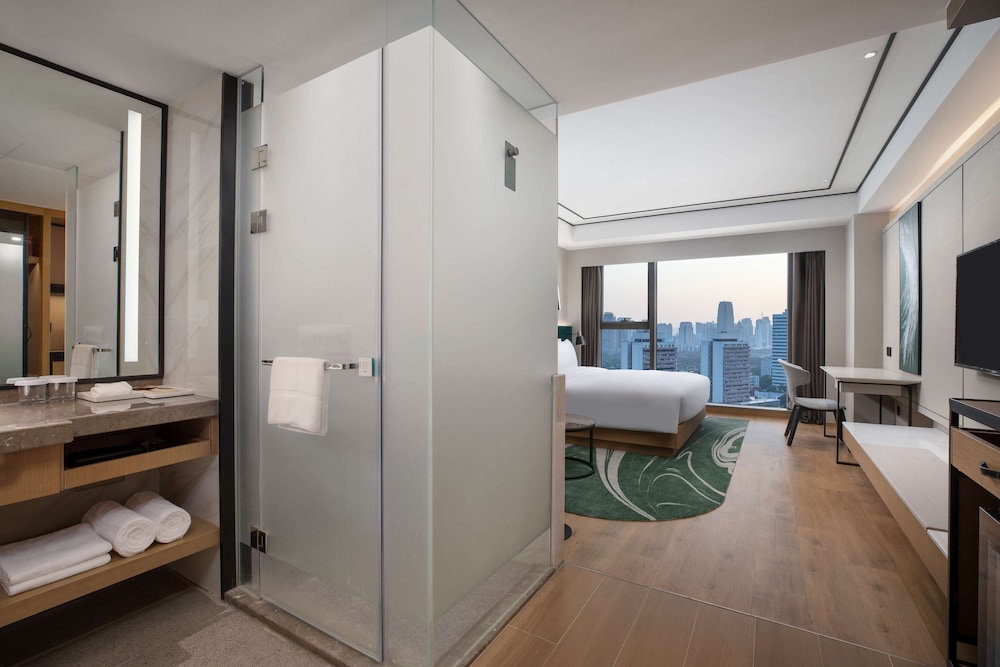 Room, 1 King Bed, Accessible - Photo 1