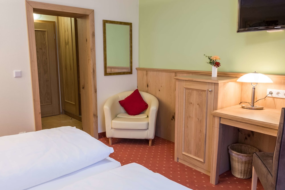 Comfort Double Room, Accessible, Mountainside photo 3