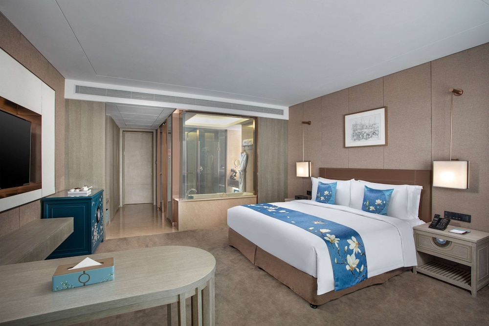 Executive Room, 1 King Bed
