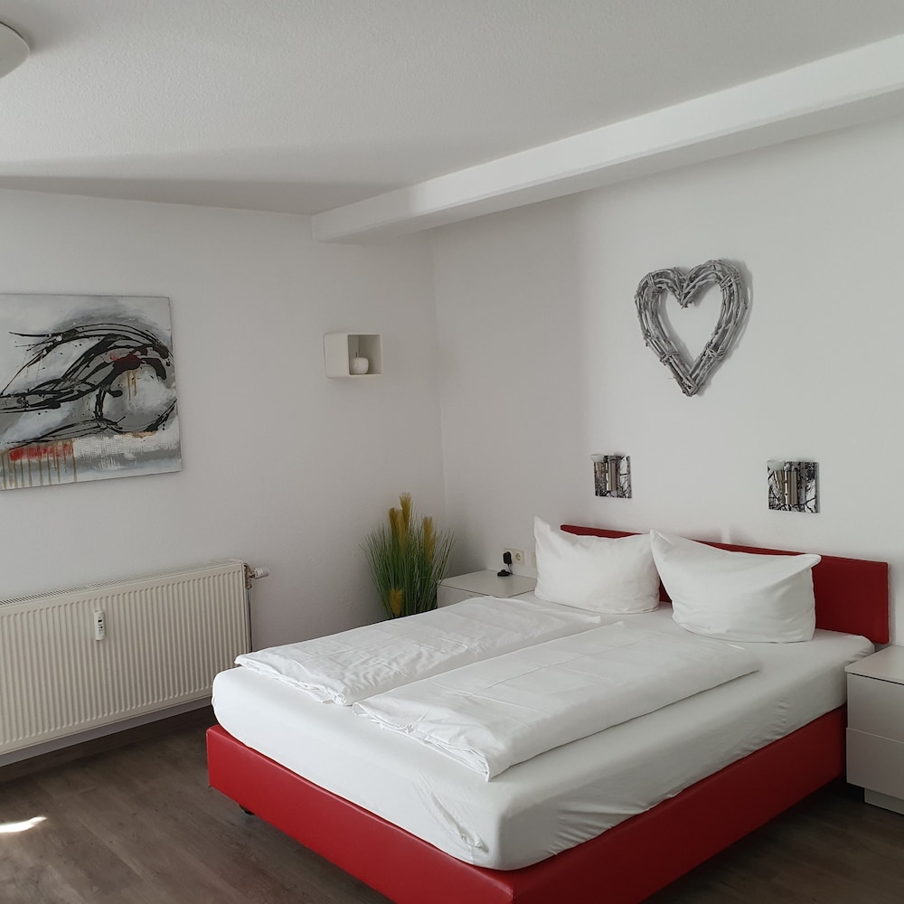 Standard Double Room - Photo 2