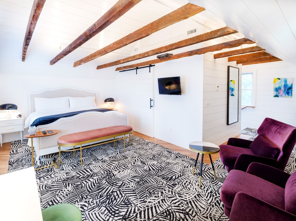 Luxury Room photo 2