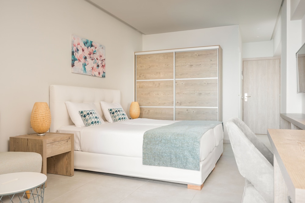 Standard Doppel- oder Zweibettzimmer mit Gartenblick