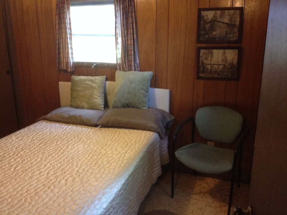 Panoramic Mobile Home, 2 Bedrooms, Kitchen, Lake View (Ironwood) photo 3