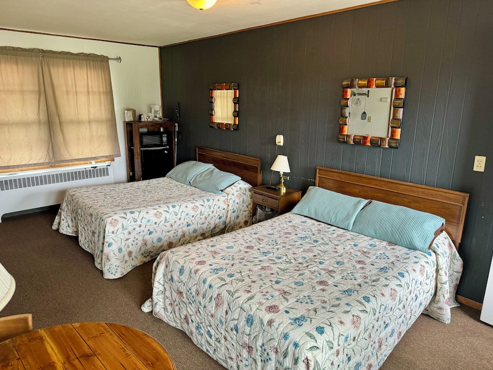 Room, 2 Double Beds, Non Smoking photo 1