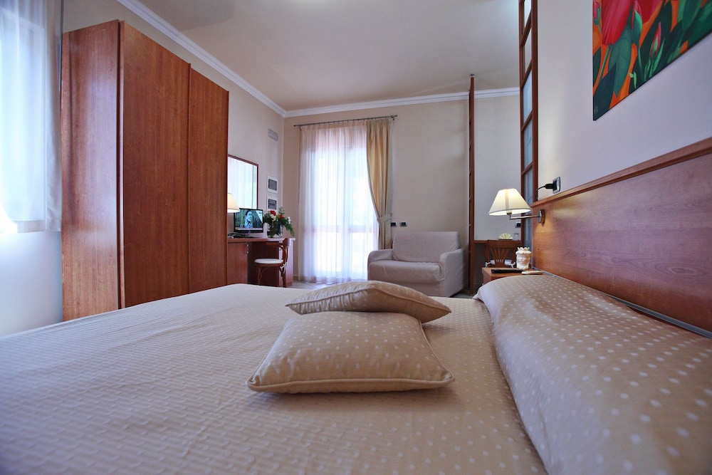 One Bedroom Apartment for 3 people - Photo 2