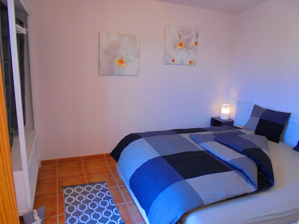 Apartment photo 2