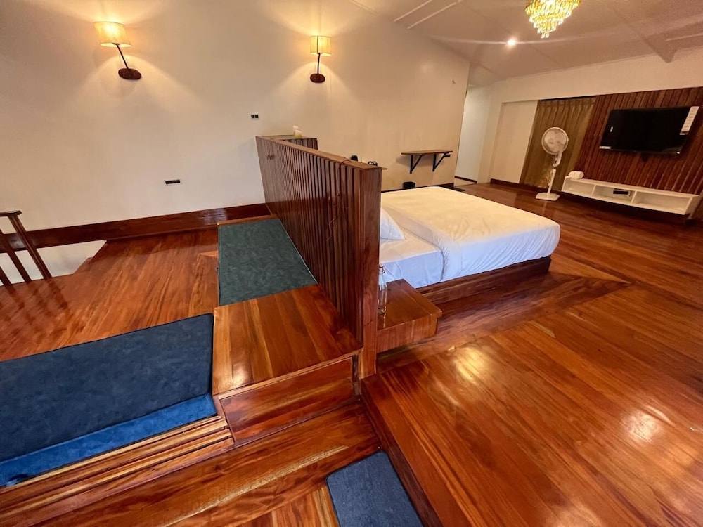 Luxury Double Room, Balcony, Garden View photo 2