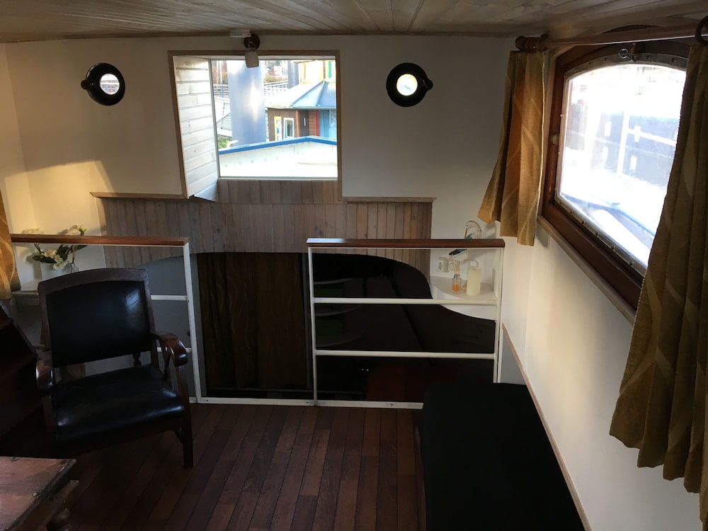 Studio, Ensuite (Vue sur la Seine) photo 1