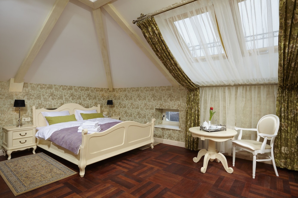 Suite photo 1