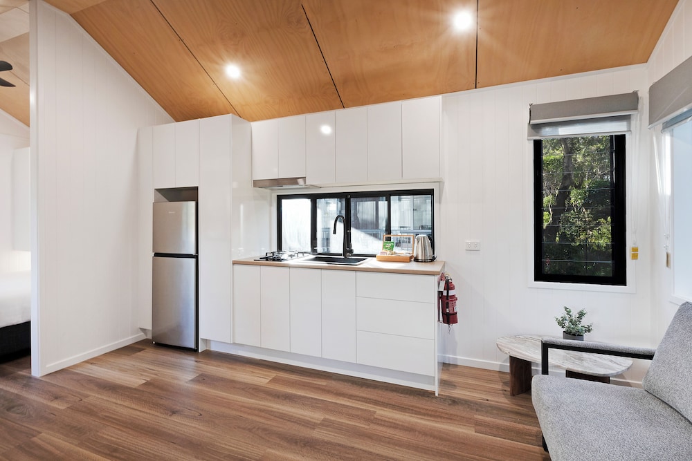 Premium Tiny Home - Sleeps 2 photo 2