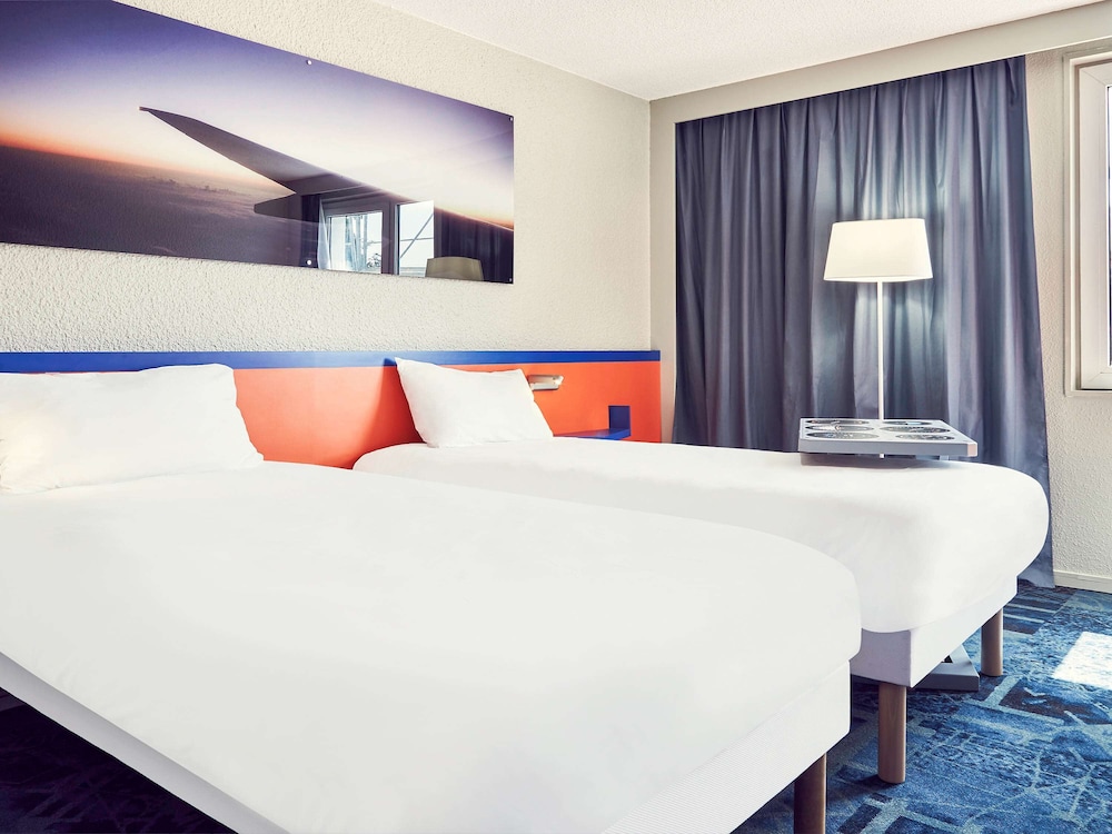 Standard Room, 2 Twin Beds - Photo 3