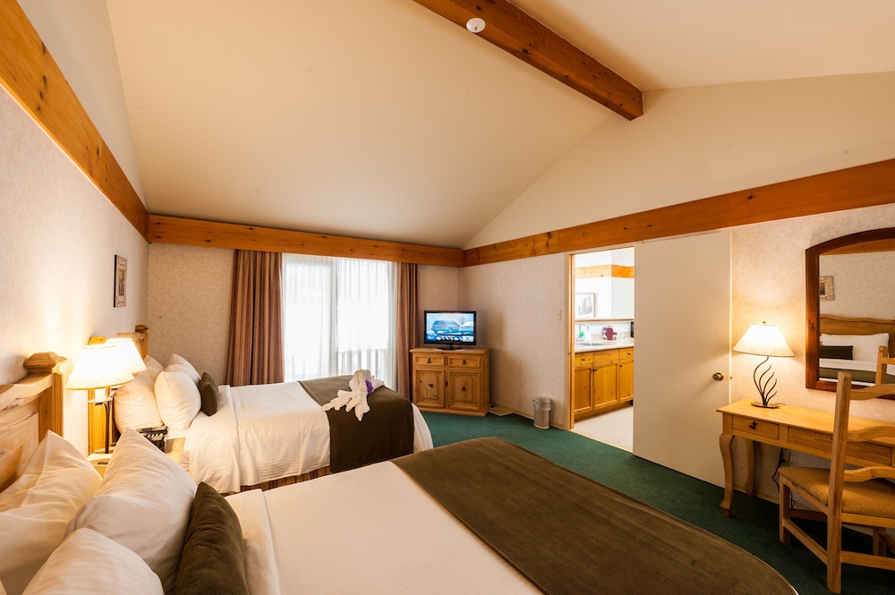 1 Bedroom Villa Two Queen Beds With Pullout Sofa photo 3
