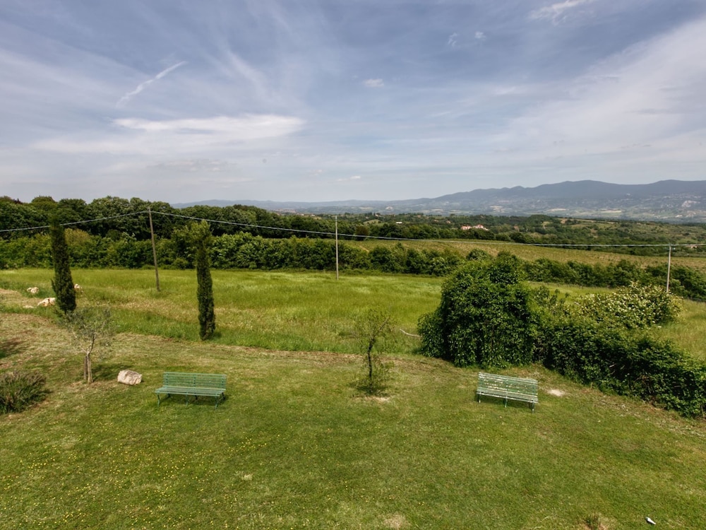 Villa photo 3