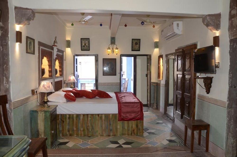 Family Suite with Balcony & Fort View photo 1