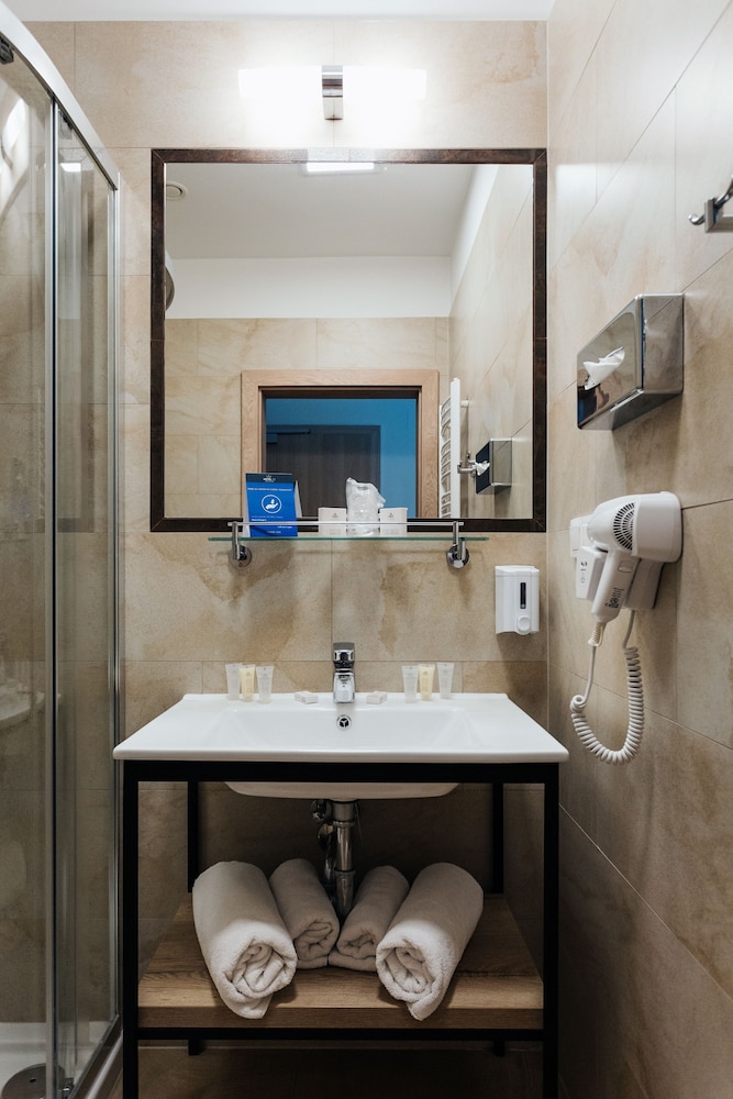 Superior Double Room, 1 King Bed photo 2