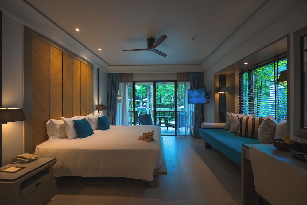 Deluxe Room, 1 King Bed (Garden Pavilion) - Photo 8