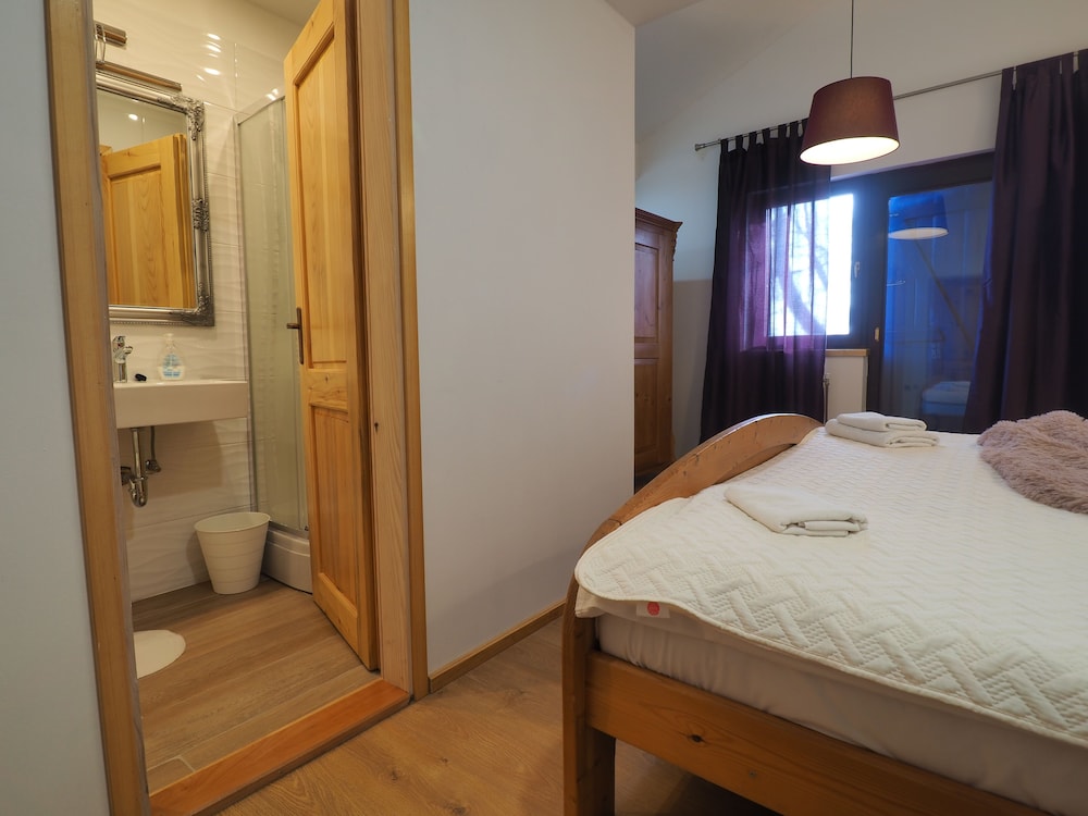 Exclusive Double Room, 1 Queen Bed (8) photo 3