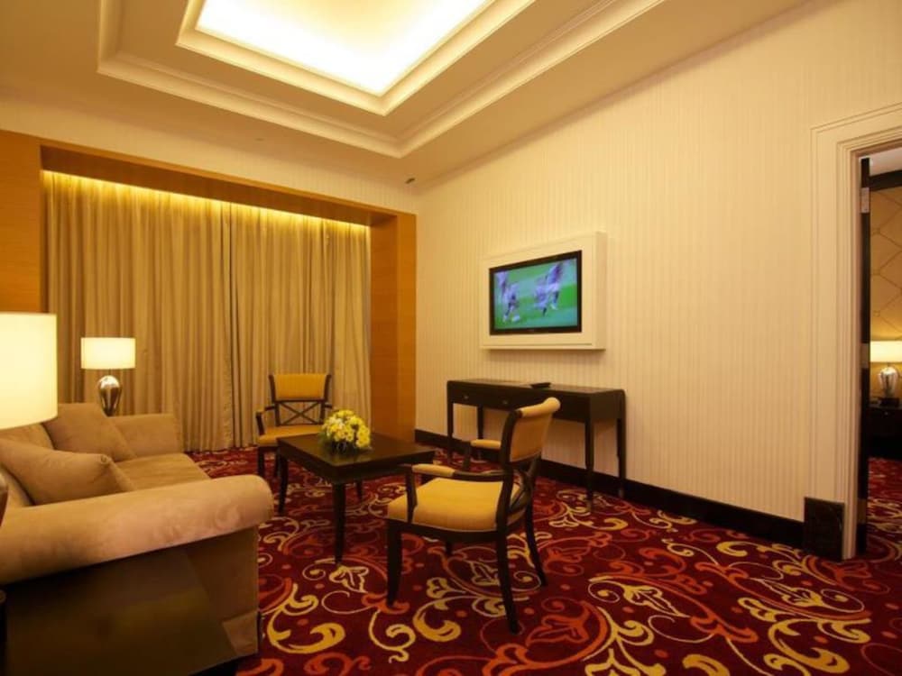 Perdana Suite photo 2