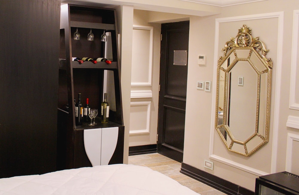 Premium Suite, 1 Bedroom, City View photo 2