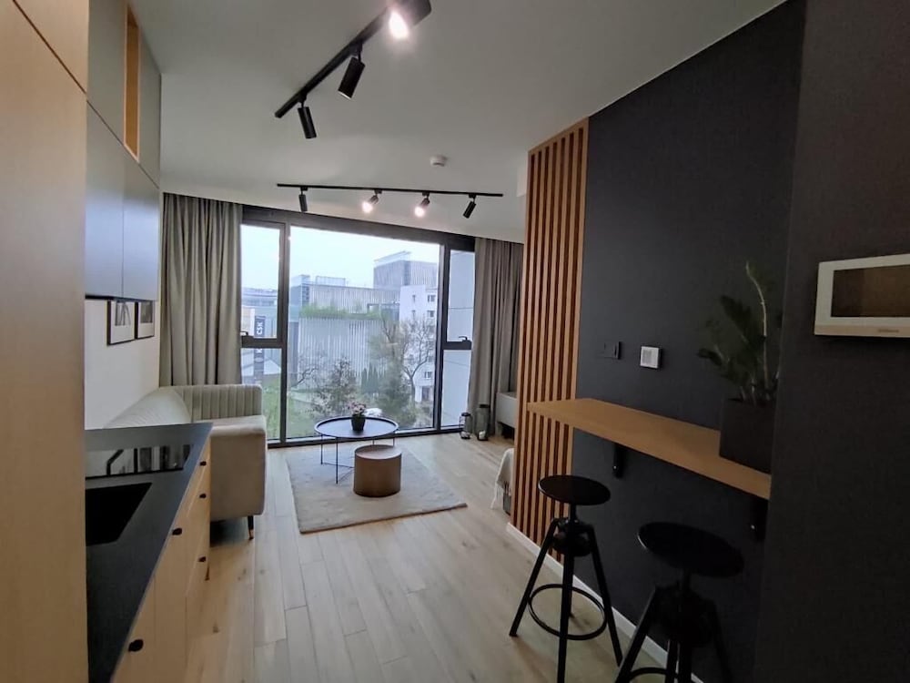 City Studio Suite, City View photo 3