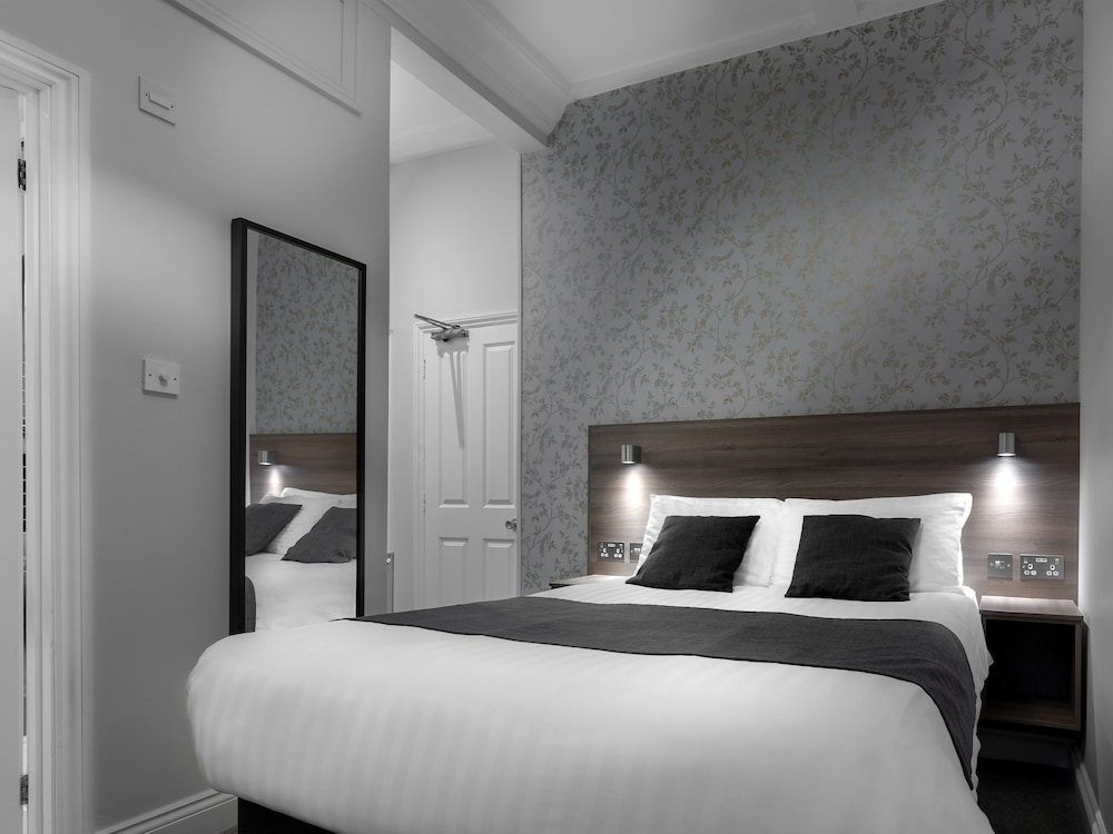 Economy Double Room photo 3