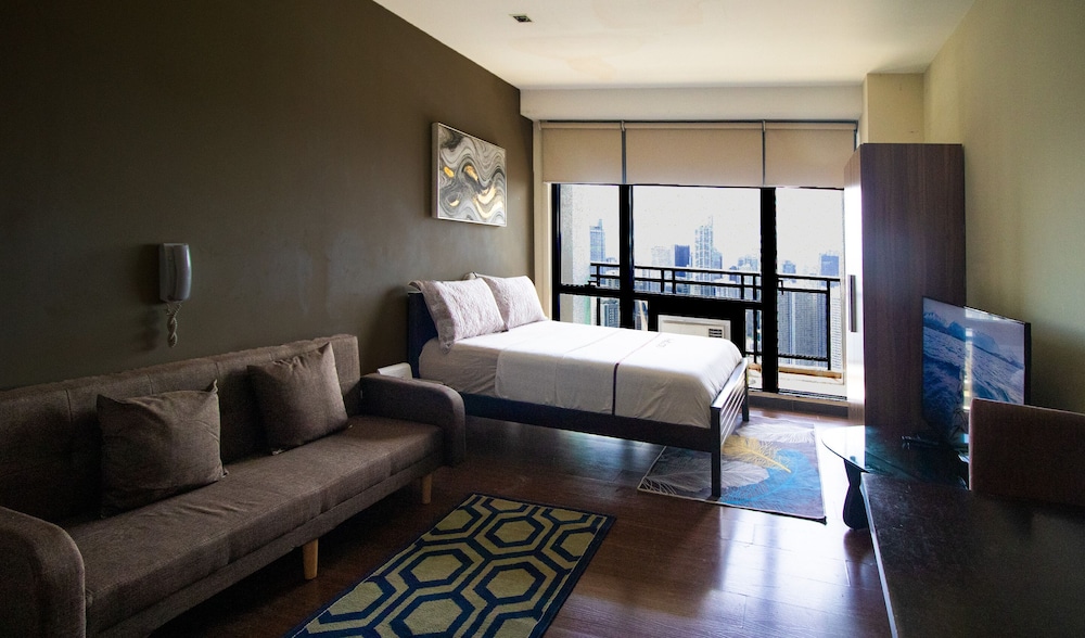Deluxe Studio, Balcony, City View