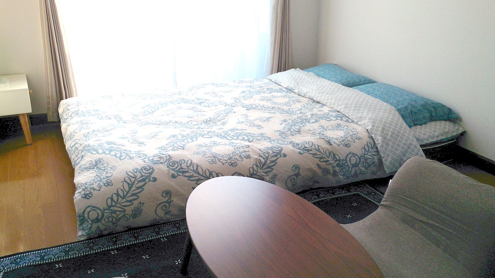 Apartment 301 photo 1