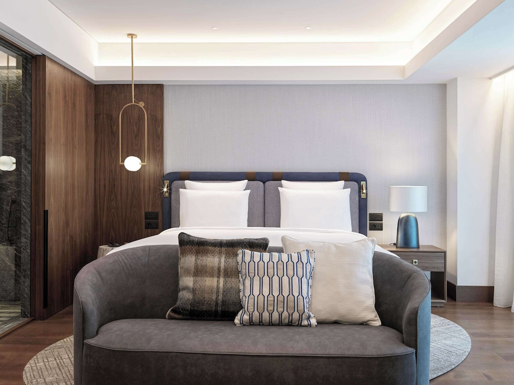 Junior Suite, 1 King Bed