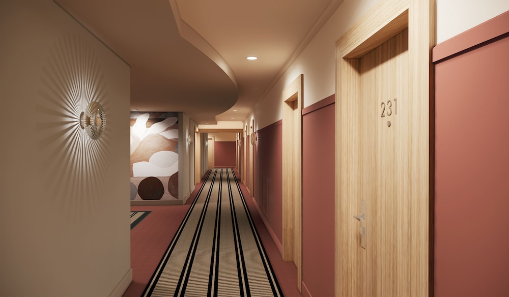 Superior Room, Patio (2 Twin Beds,1 King Bed. Ground Floor) - Photo 2
