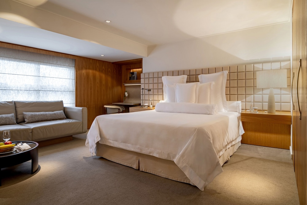 Luxury Room, 1 King Bed photo 1