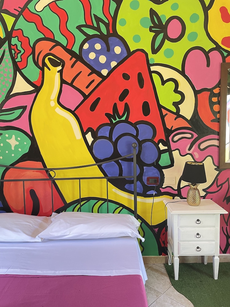 Signature Double Room, 1 Queen Bed, Patio (Mono 2 Adults) photo 3