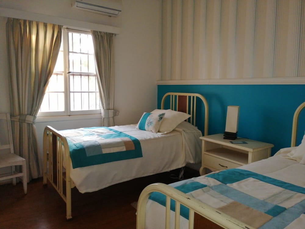 Standard Twin Room, Multiple Beds photo 2