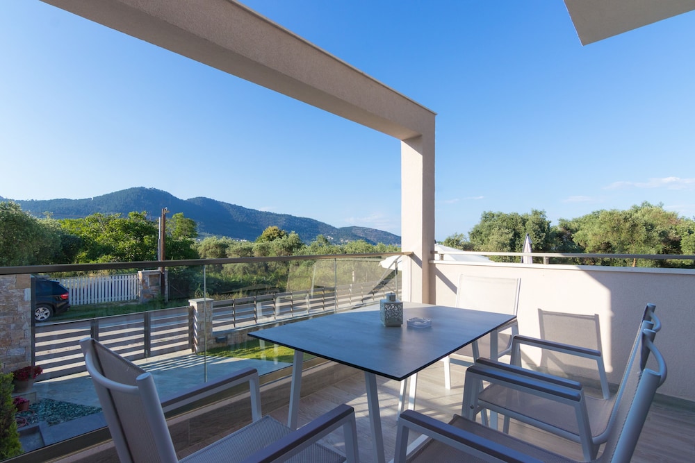 Luxury Apartment, Ground Floor (A4) photo 2