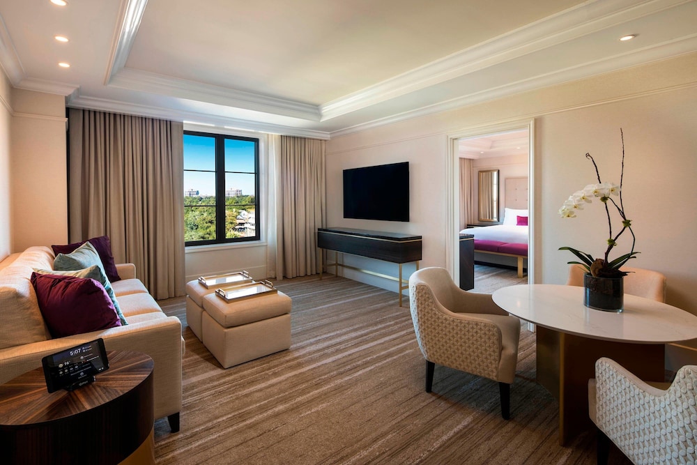 Suite, 1 King Bed (St. Regis) - Photo 2