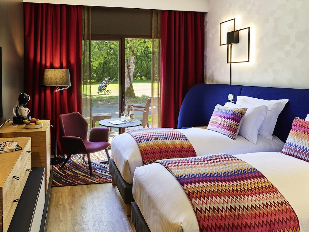 Superior Room, 2 Twin Beds, Patio - Photo 1