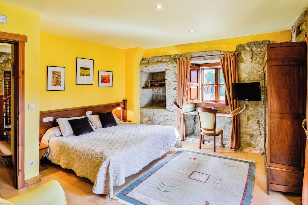 Superior Double Room, Balcony, Valley View