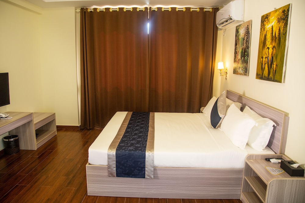 Deluxe Room (with One-way Airport Pick up) - Photo 3