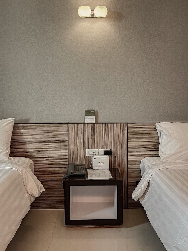 Superior Twin Room - Photo 11
