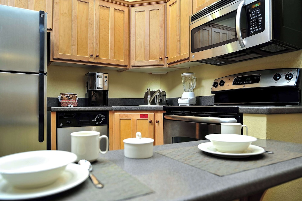 1 Bedroom 1 King or 2 Queens Suite Plus - Photo 5