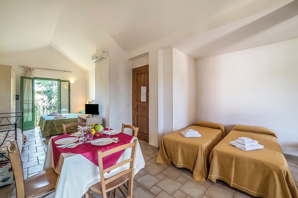 Family Studio (Borgo Primizia M6 Pool And Sea)