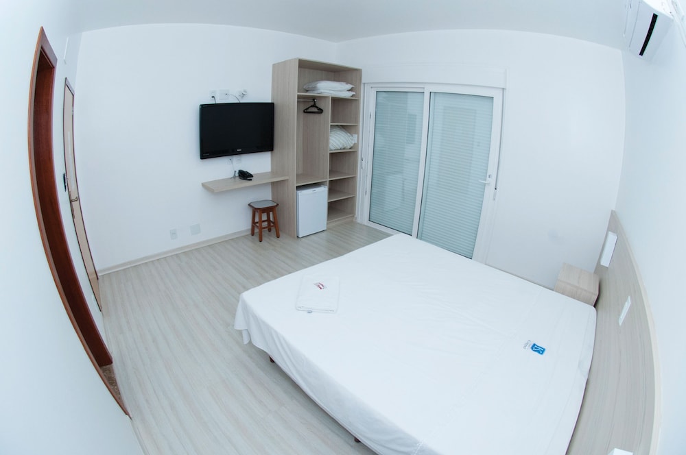 Luxury Double or Twin Room photo 2
