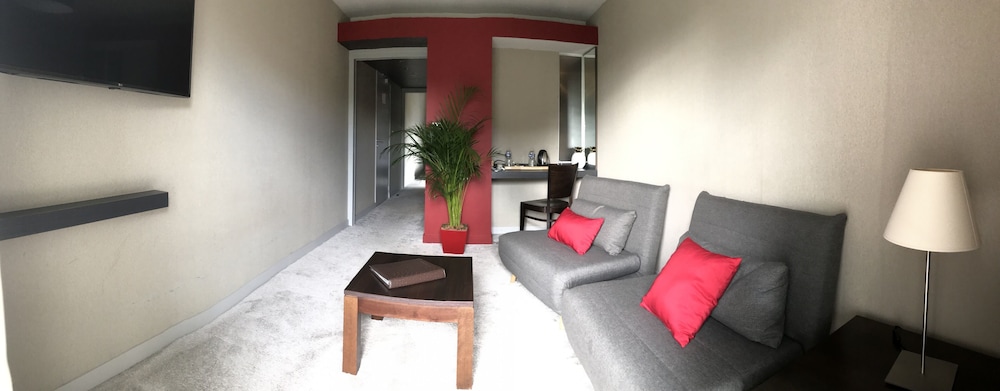 Comfort Suite - Photo 4