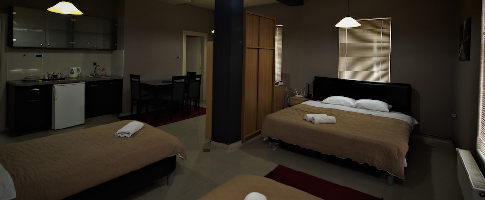 Premium Studio Suite photo 3
