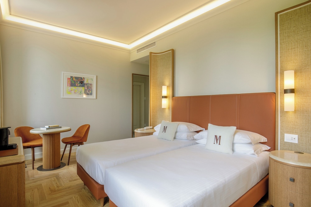 Classic Double Room, Park View photo 1