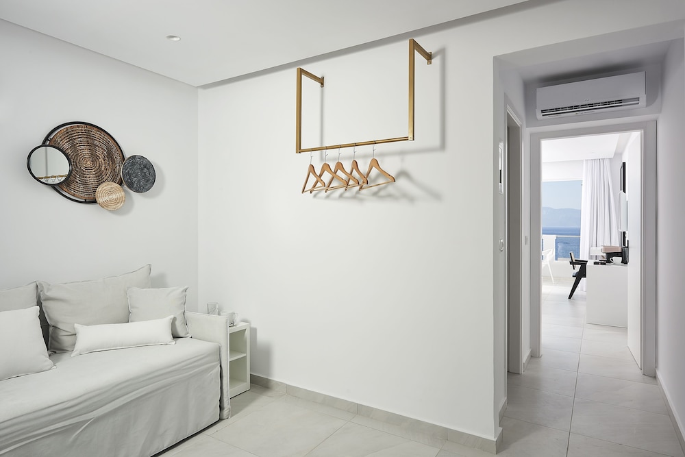 Premium Suite, Sea View (Junior) photo 3