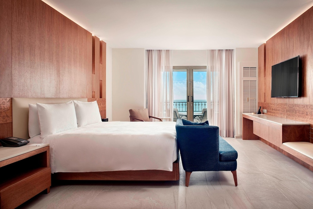 Available room