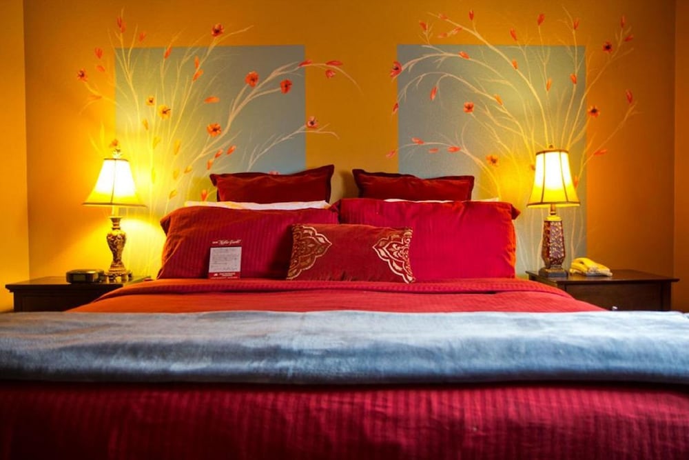 Superior Room, 1 King Bed, City View photo 1