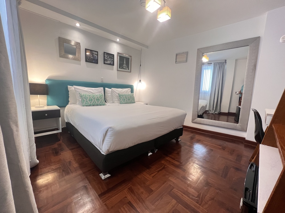 Superior Double Room, 1 Queen Bed, Private Bathroom photo 3